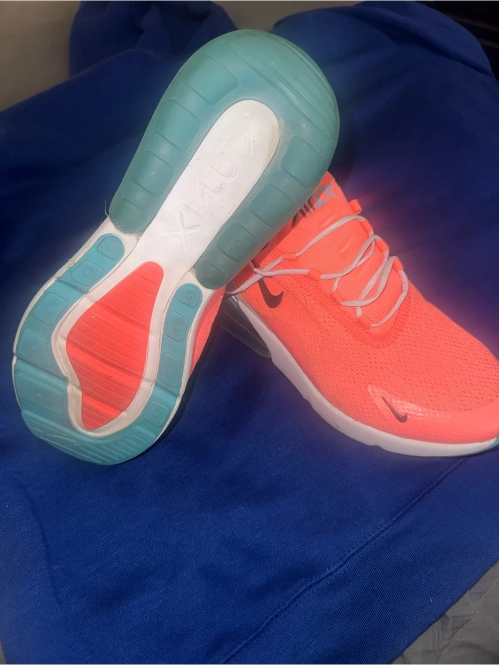 Nike Air Max 270 